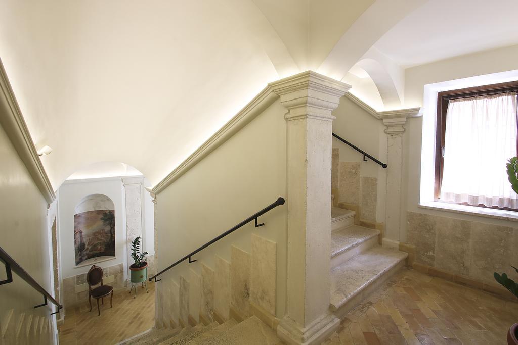 B&B Catillo ติโวลี ภายนอก รูปภาพ